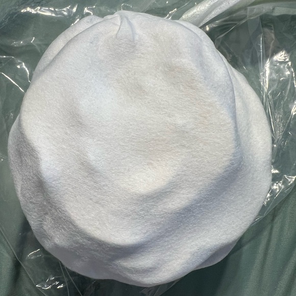 Kate Spade Flora Patent Leather 3D Wristlet - Picture 8 of 16